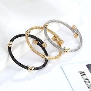 Rope design black and gold plated bangle bracelet